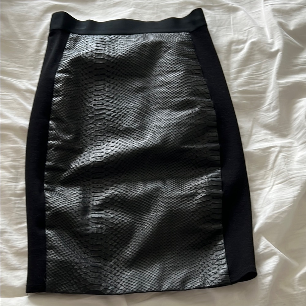 Elegant Black Textured Skirt